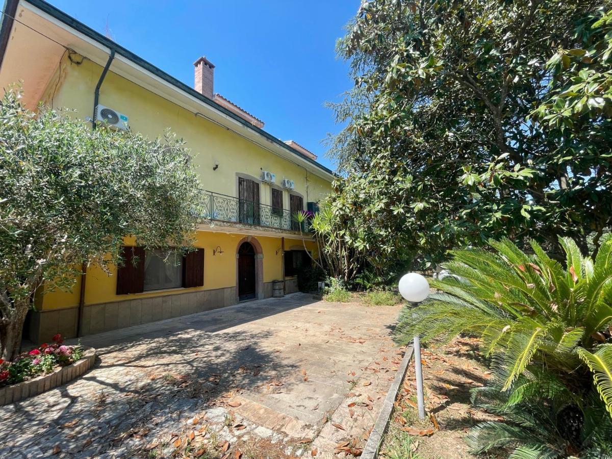 Agriturismo Al Gallo Verde Altavilla Silentina Luaran gambar