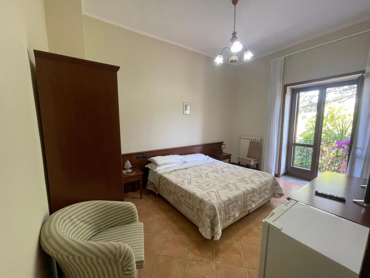 Agriturismo Al Gallo Verde Altavilla Silentina Luaran gambar